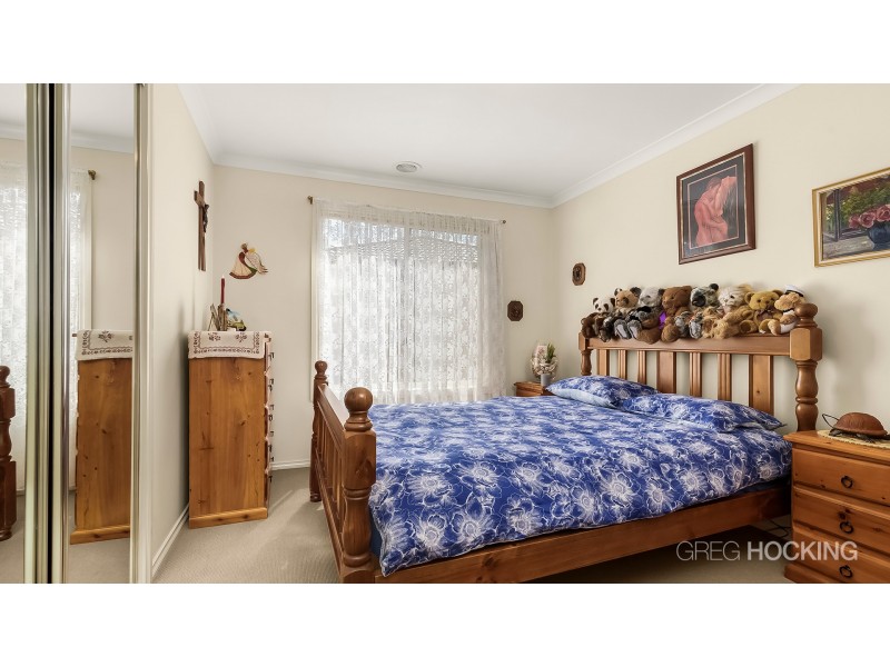 2/3 Pitanga Gardens, Werribee VIC 3030