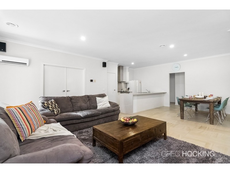 8 Mystic Grove, Point Cook VIC 3030