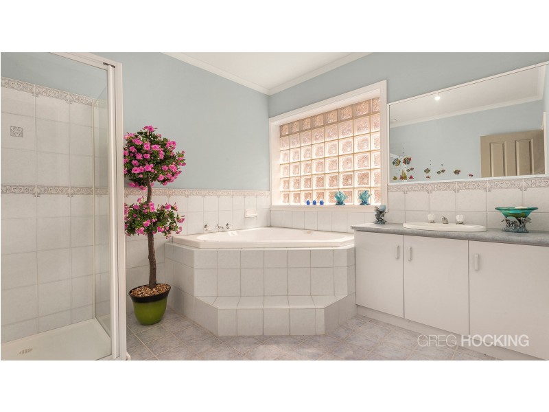 9 Hopetoun Road, Werribee VIC 3030