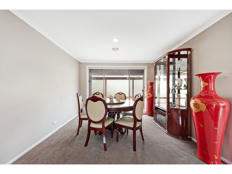 32 Mirambeek Road, Hoppers Crossing VIC 3029