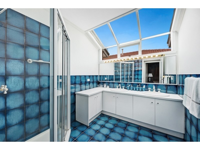 32 Mirambeek Road, Hoppers Crossing VIC 3029