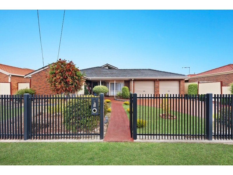 32 Mirambeek Road, Hoppers Crossing VIC 3029