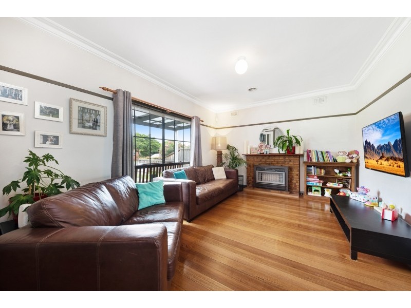 13 Susan Street, Albion VIC 3020