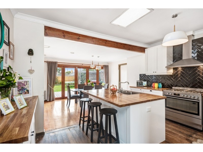 13 Susan Street, Albion VIC 3020