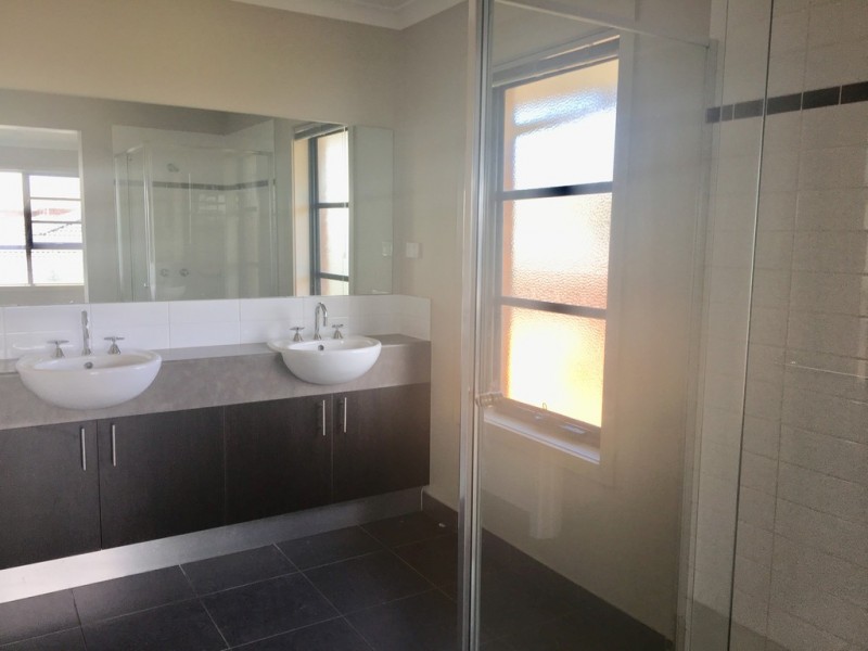 7 Windorah Drive, Point Cook VIC 3030