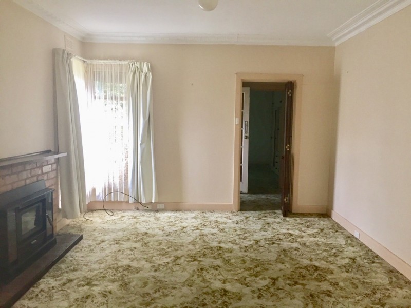 49 Vernon Street, South Kingsville VIC 3015