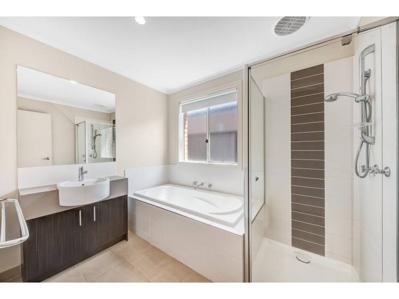 19 Barron Street, Tarneit VIC 3029