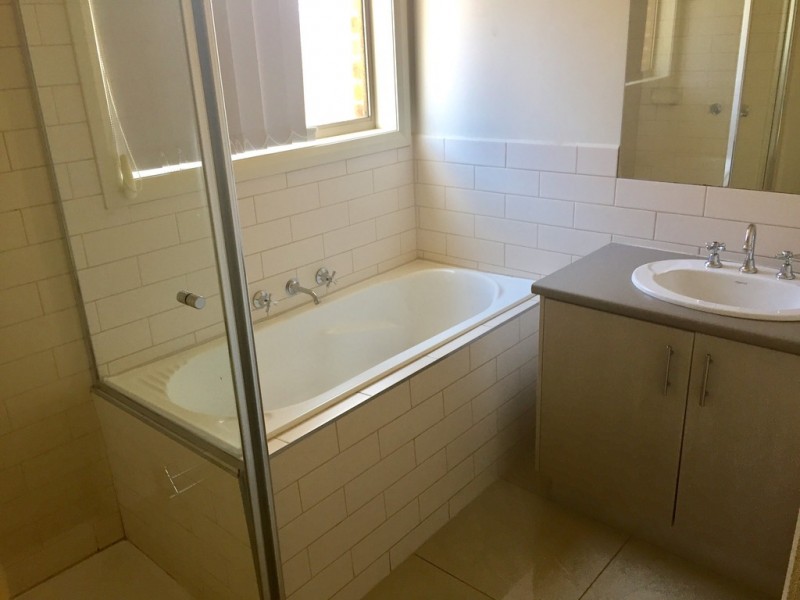 10 Tony Drive, Truganina VIC 3029