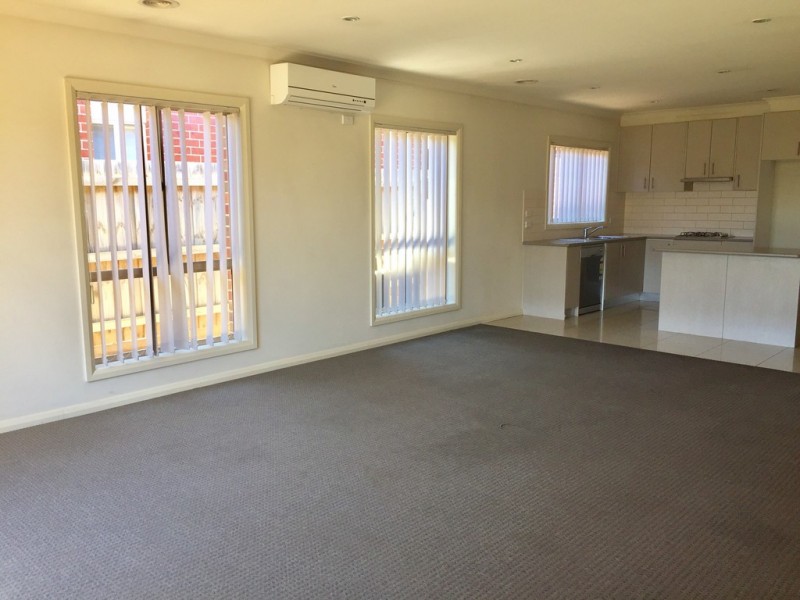 10 Tony Drive, Truganina VIC 3029