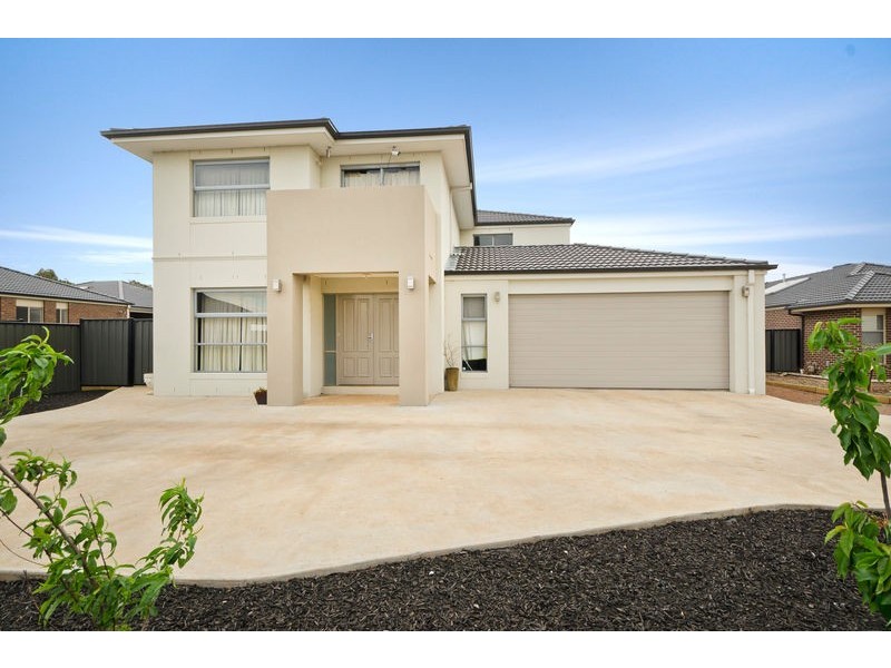 17 Soaring Road, Tarneit VIC 3029