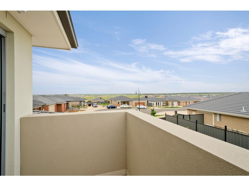 17 Soaring Road, Tarneit VIC 3029