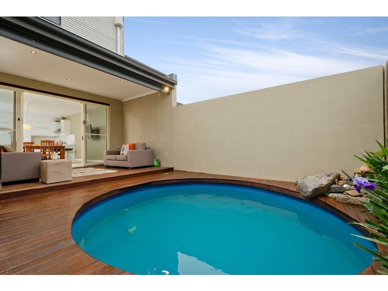 2/10 Officer Court, Werribee VIC 3030