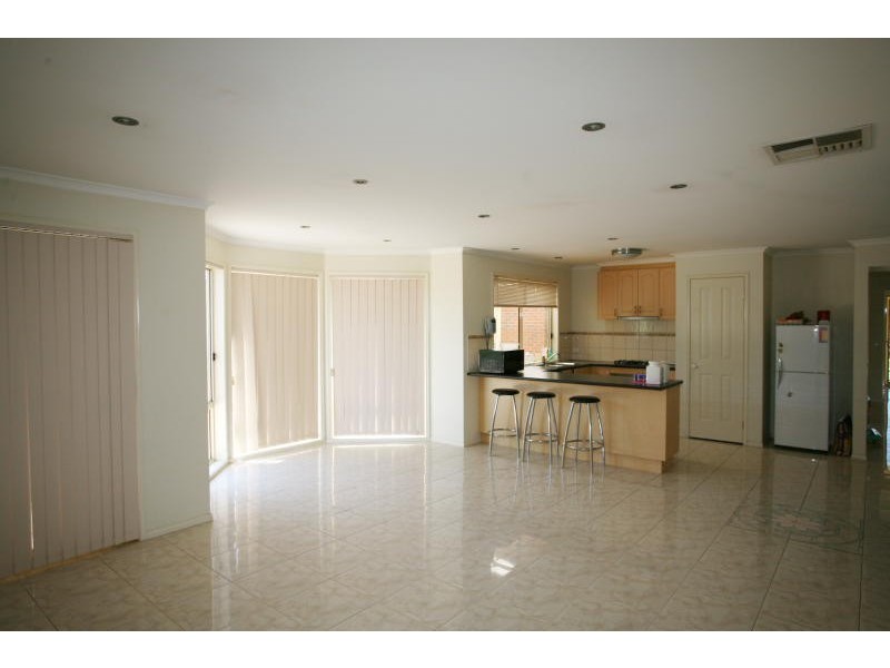 19 Bordeaux Drive, Hoppers Crossing VIC 3029