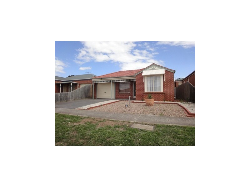 32 Kasem Drive, Werribee VIC 3030