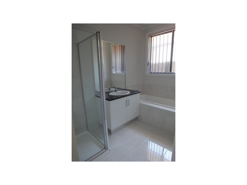 20 Embleton Avenue, Tarneit VIC 3029