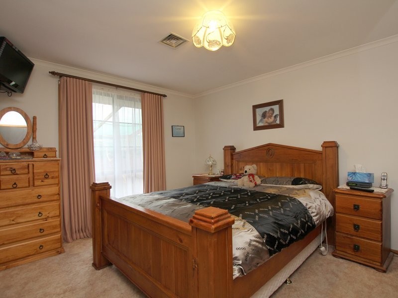 12 Tallong Court, Hoppers Crossing VIC 3029