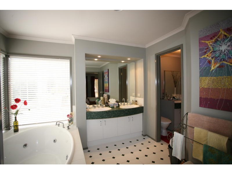 91 Latham Street, Werribee VIC 3030