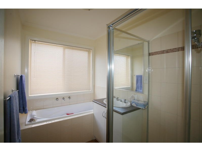 70 Latham Street, Werribee VIC 3030