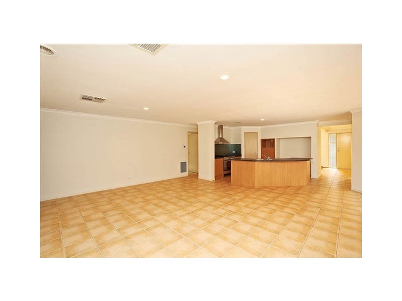 17  Abbington Drive, Truganina VIC 3029