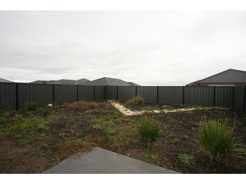 26 Blue Jay Crescent, Tarneit VIC 3029