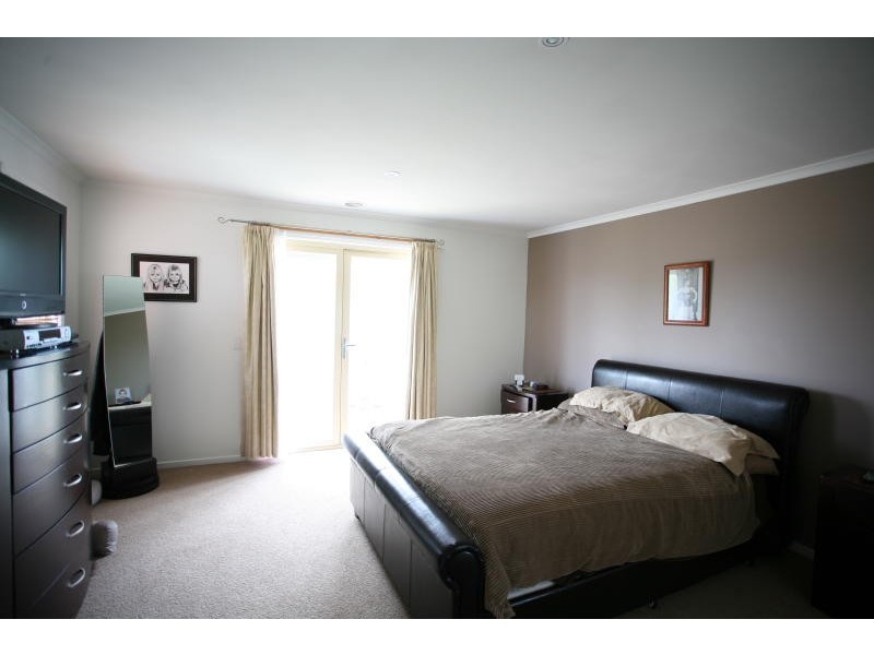 2 Bromley Street, Wyndham Vale VIC 3024