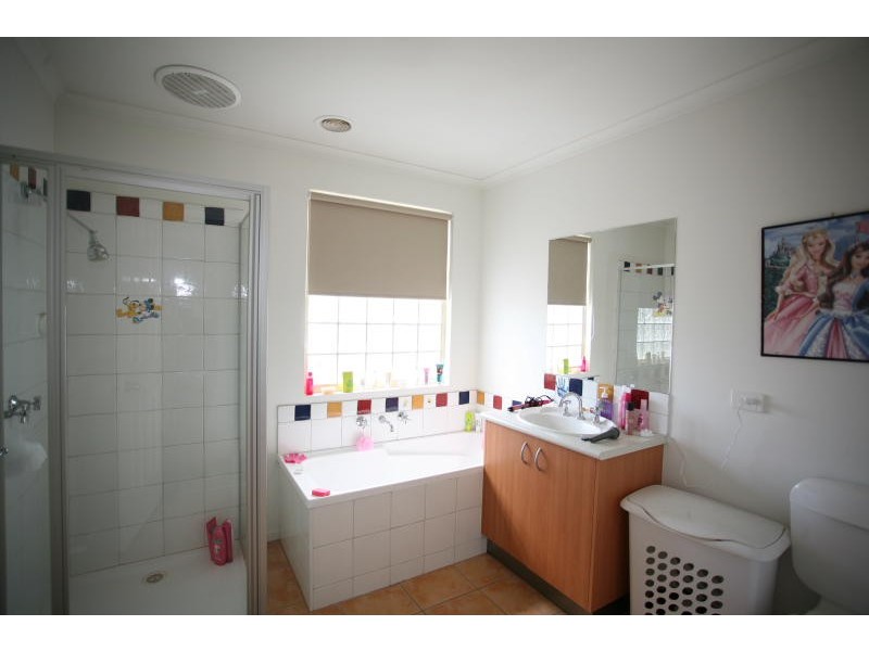 2 Bromley Street, Wyndham Vale VIC 3024