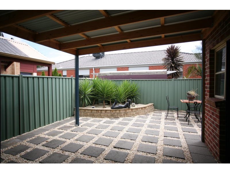 2 Bromley Street, Wyndham Vale VIC 3024