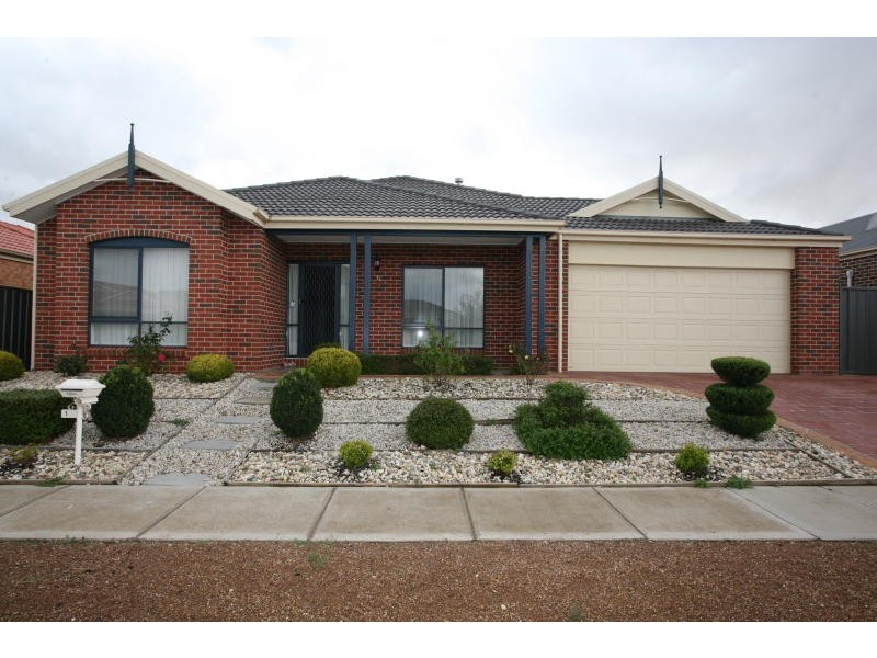 16 Eucumbene Road, Wyndham Vale VIC 3024