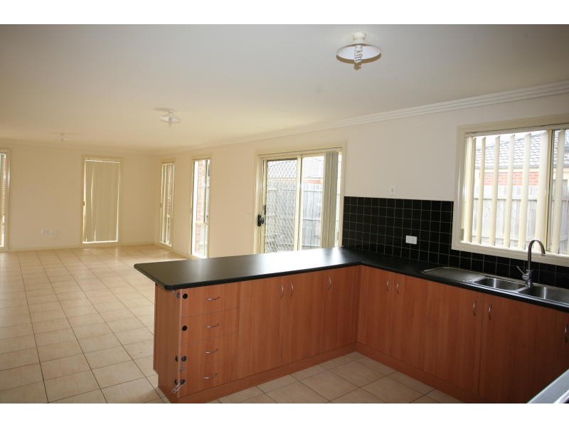 Unit 1, 21-22 Potomac Close, Werribee VIC 3030