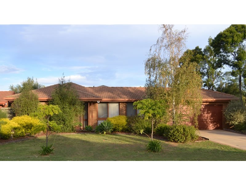 2 Gabrielle Close, Werribee VIC 3030