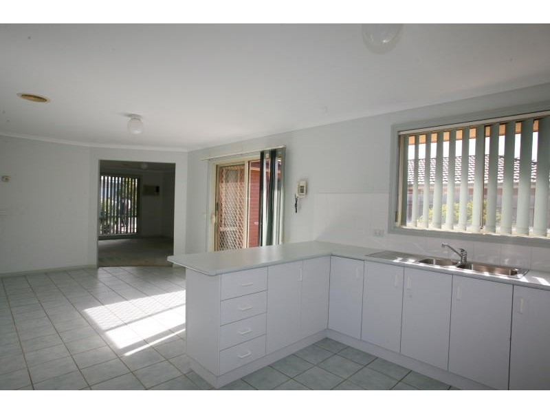 1/83 Huntingfield Drive, Hoppers Crossing VIC 3029