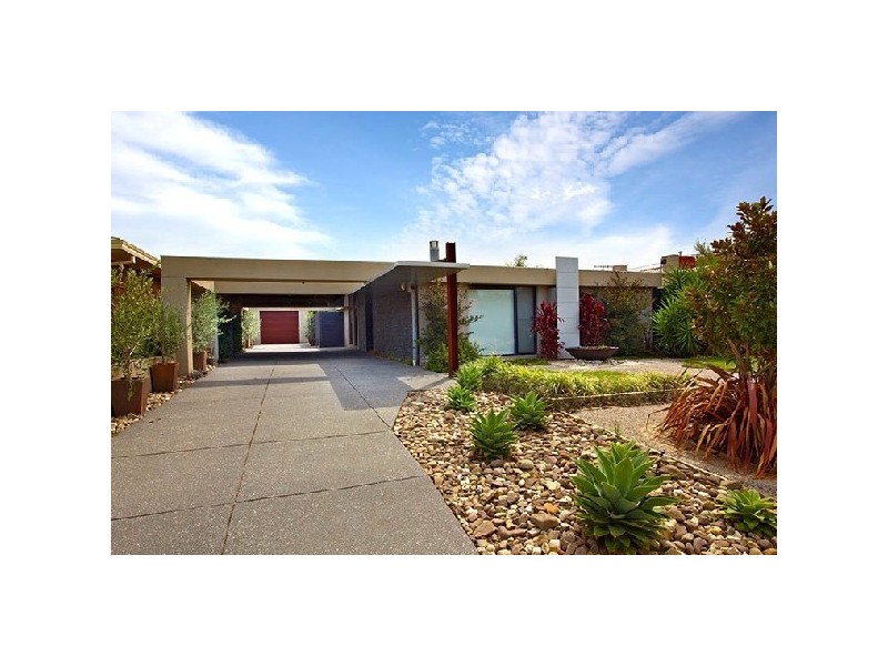 5 Roscrea Court, Werribee VIC 3030