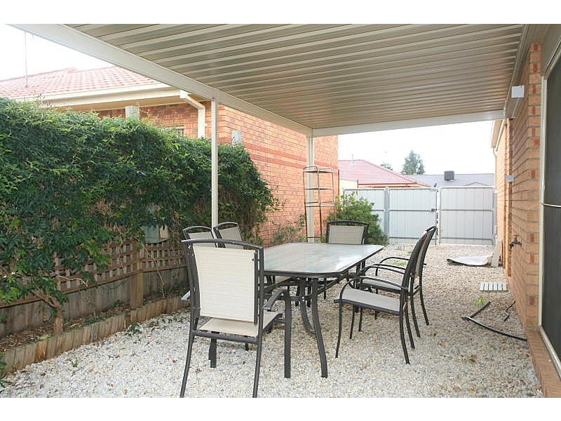 4 Joybells Crescent, Tarneit VIC 3029