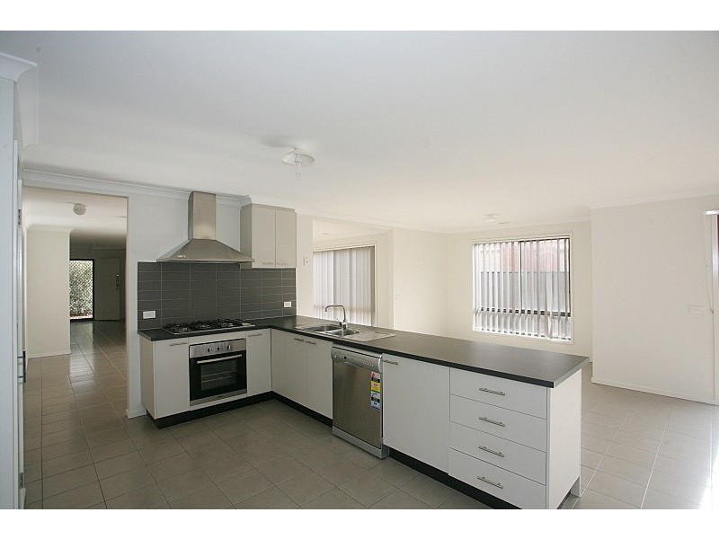 24 Nighthawk Road, Tarneit VIC 3029
