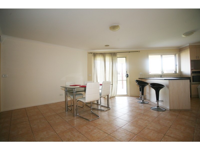 41 Baden Powell Drive, Tarneit VIC 3029