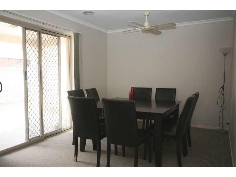 1 Grackle Crescent, Williams Landing VIC 3027