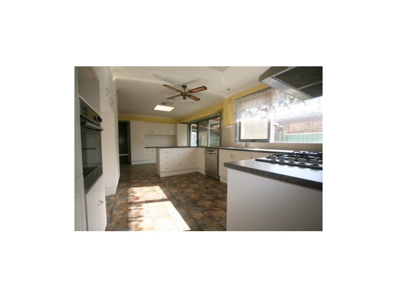 34 Mount Eagle Way, Wyndham Vale VIC 3024