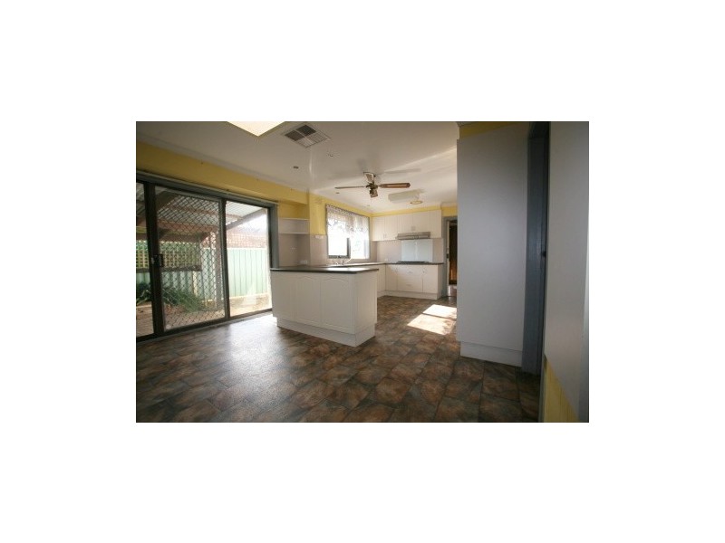 34 Mount Eagle Way, Wyndham Vale VIC 3024