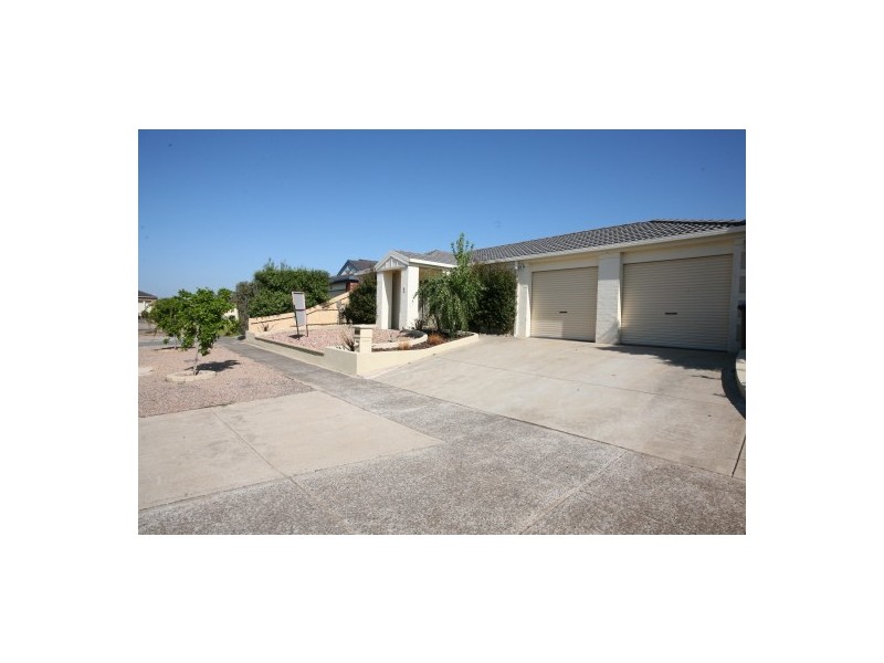2 Calais Court, Hoppers Crossing VIC 3029