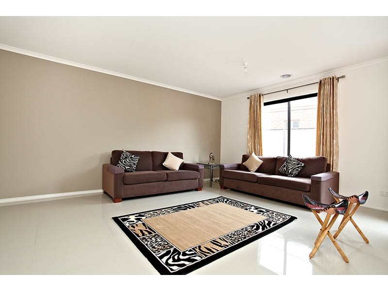 6 Lindrum Outlook, Tarneit VIC 3029