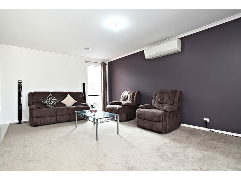 6 Lindrum Outlook, Tarneit VIC 3029