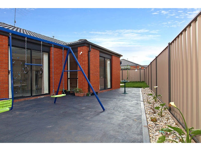 6 Lindrum Outlook, Tarneit VIC 3029