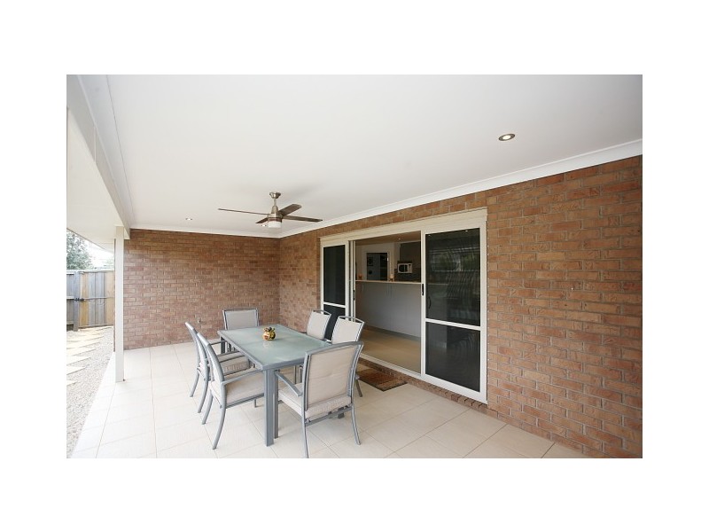 5 Bradley Grove, Tarneit VIC 3029