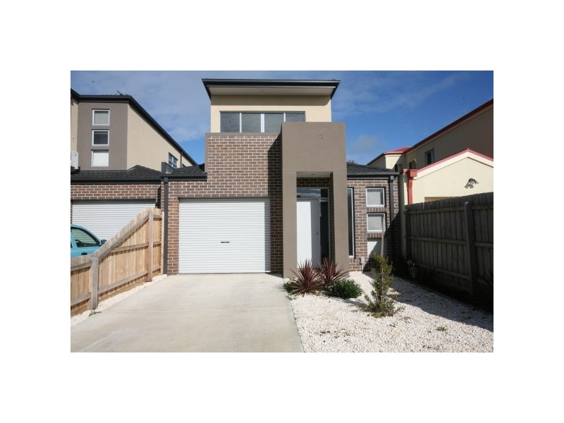 4,1 Georgia Crescent, Werribee VIC 3030