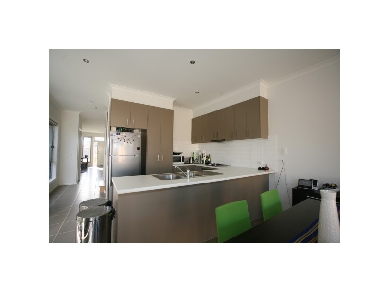4,1 Georgia Crescent, Werribee VIC 3030