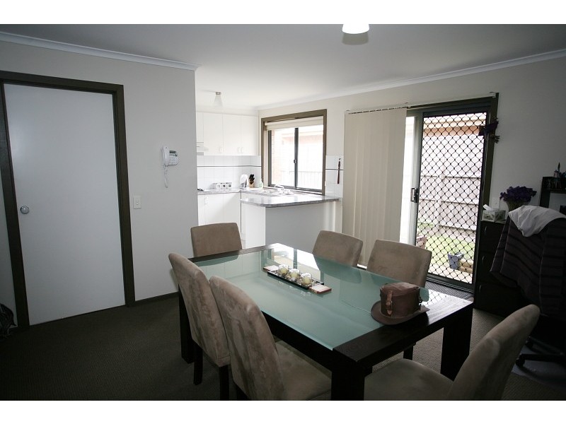 1/75 Silvereye Crescent, Werribee VIC 3030