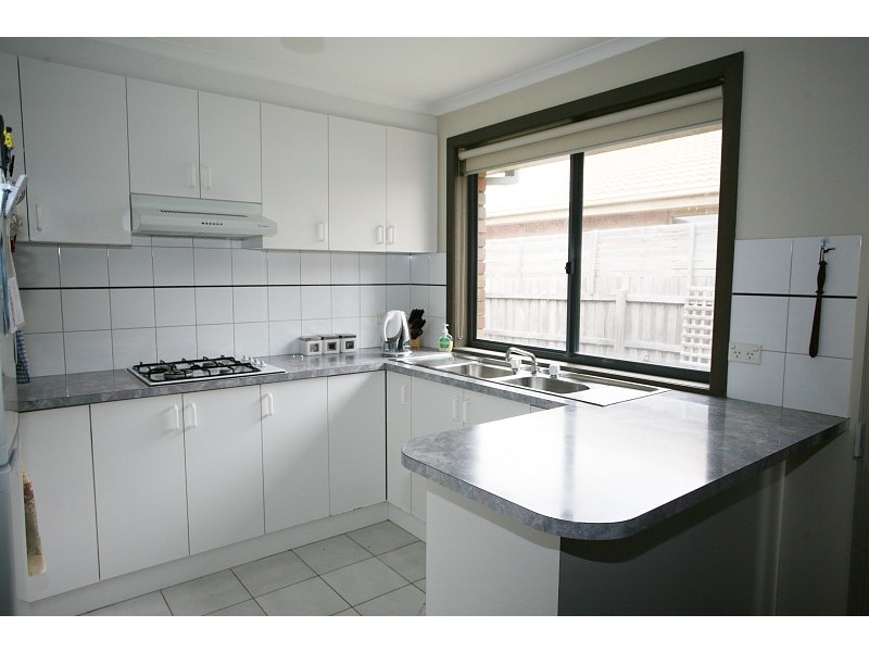 1/75 Silvereye Crescent, Werribee VIC 3030