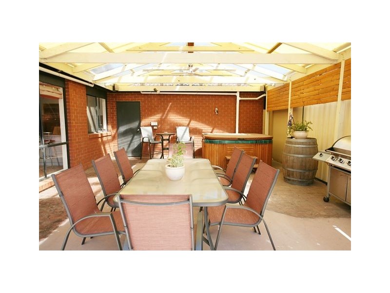 30 Woolpack Street, Hoppers Crossing VIC 3029