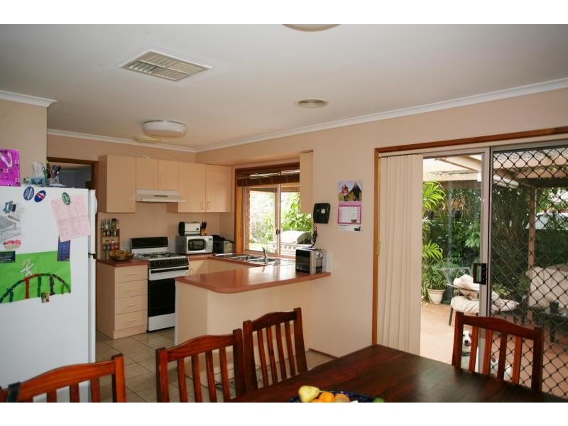 3 Tyburn Close, Werribee VIC 3030