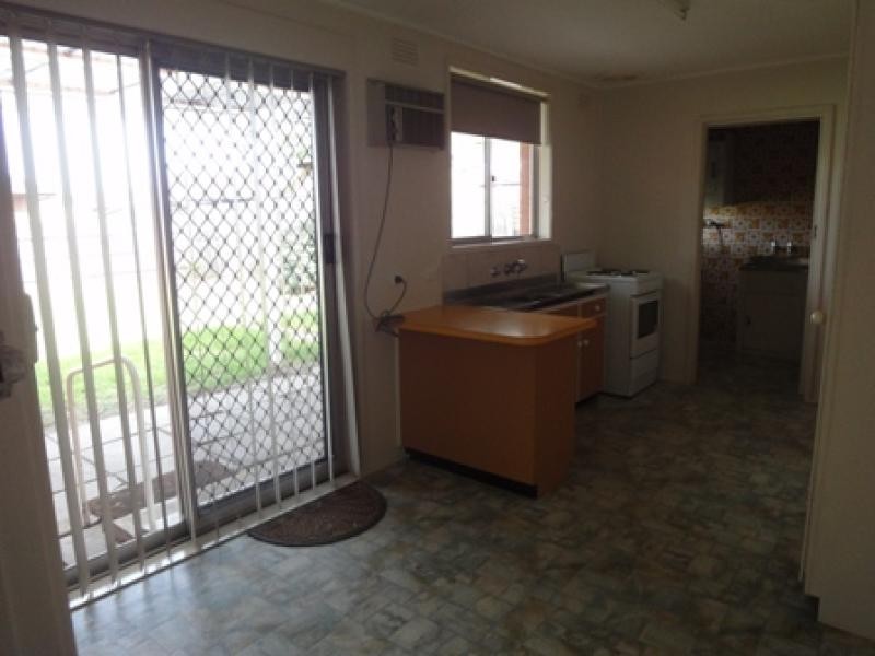 29 Fourth Avenue, Hoppers Crossing VIC 3029